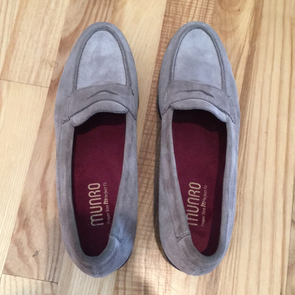 Munro Katie Wedge Penny Loafer Suede - Picture 5 of 8